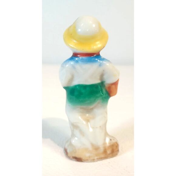 Vintage Porcelain Boy Figurine Made in Occupied Japan 2.5" - Picture 4 of 6